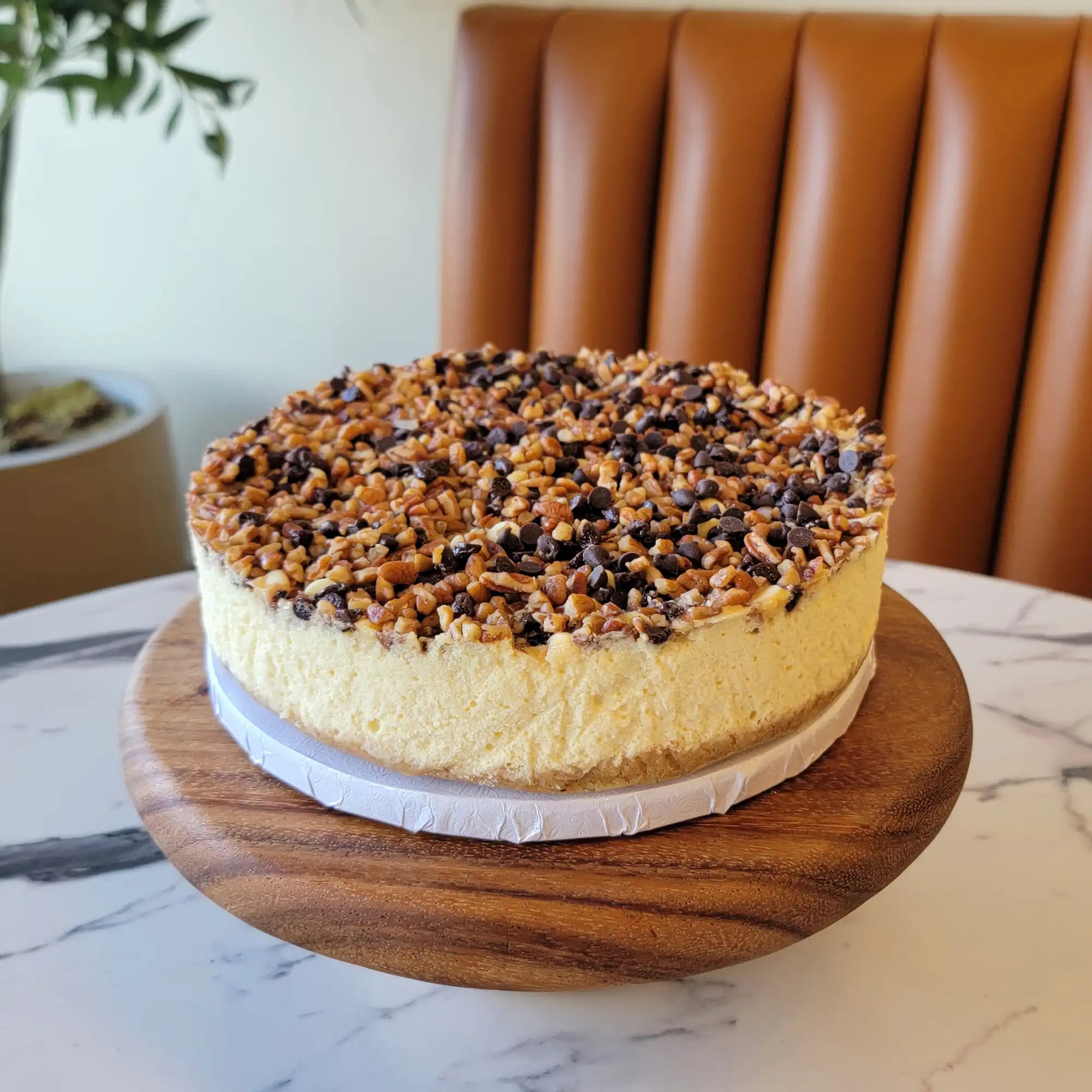 8-Inch Turtle Cheesecake – Creamy Cheesecake with Chocolate Chips & Pecans